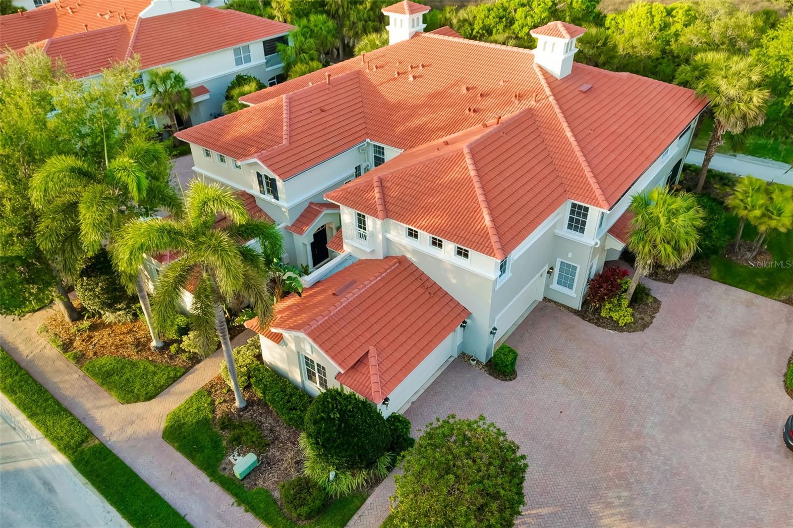 Image 47 of 61 For 927 River Basin Court 201c