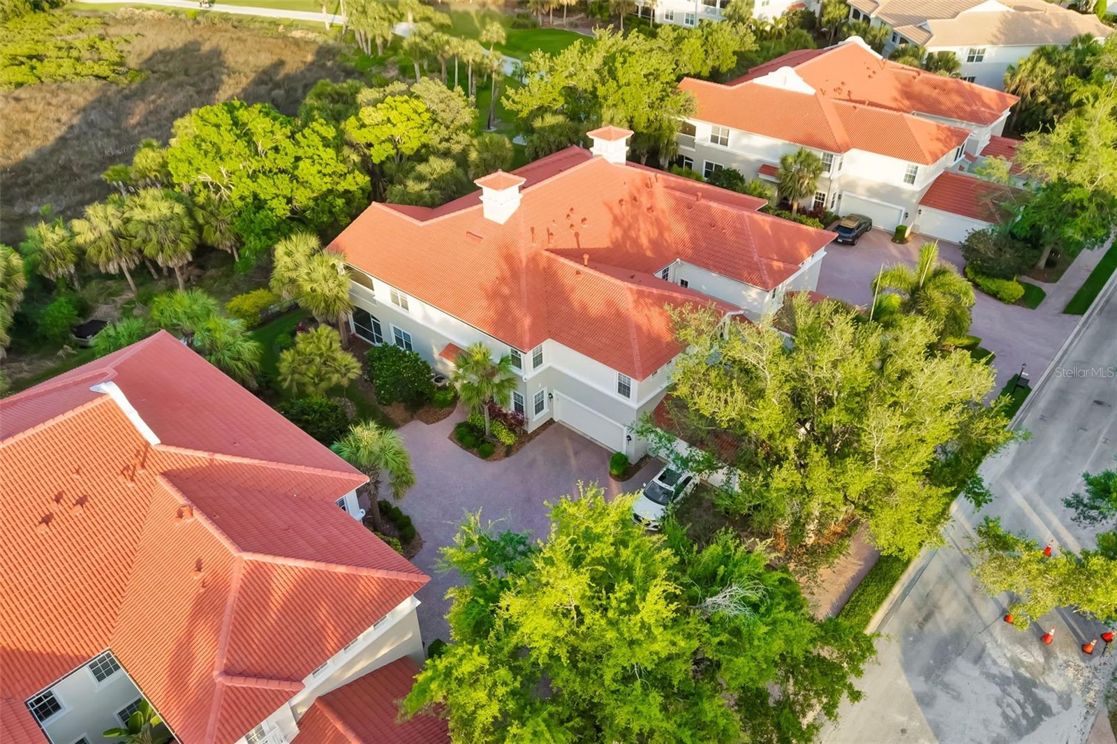 Image 49 of 61 For 927 River Basin Court 201c