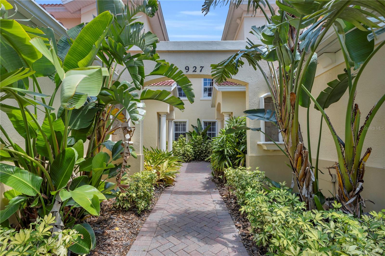 Image 50 of 61 For 927 River Basin Court 201c