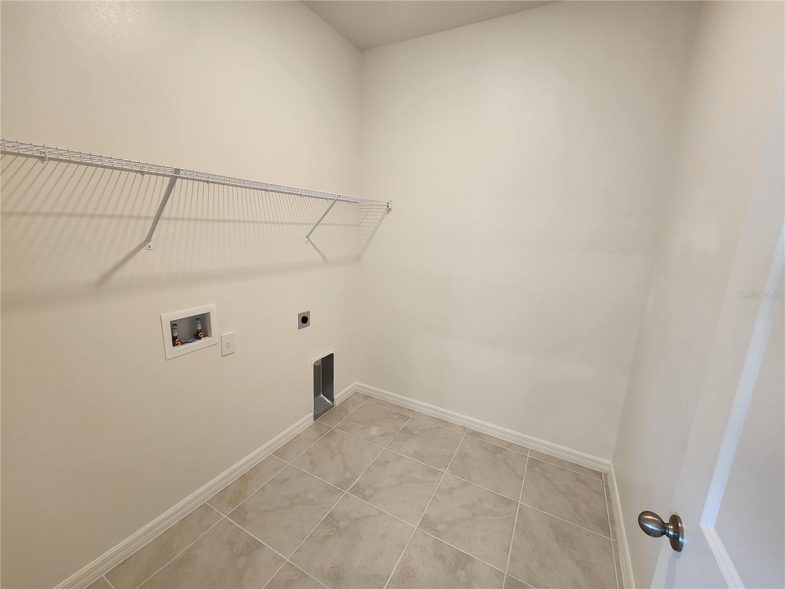 Image 12 of 41 For 11434 Gallatin Trail