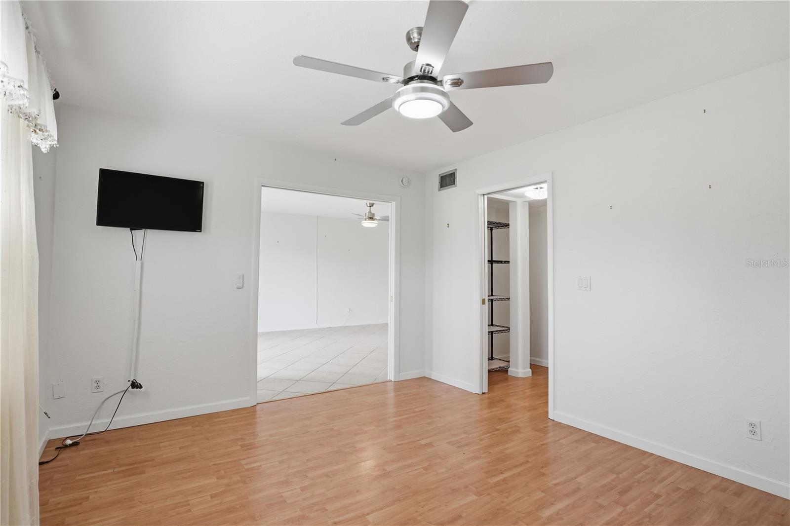 Image 15 of 19 For 7860 Palm Aire Lane 103