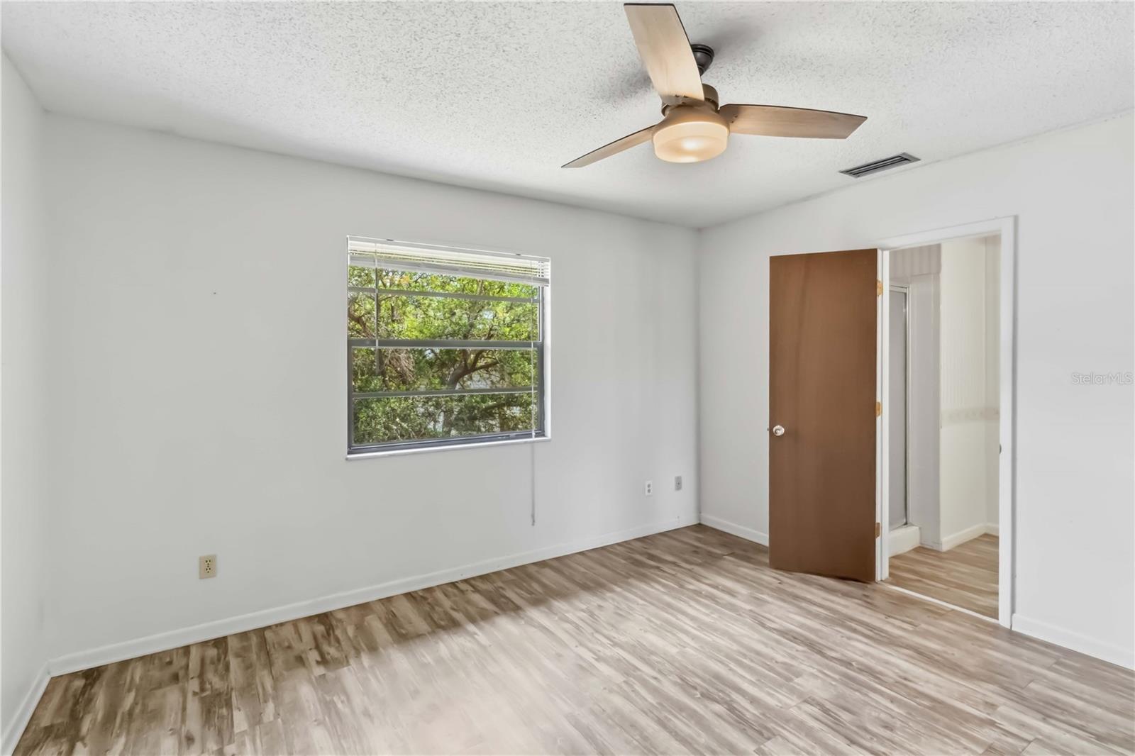 Image 16 of 22 For 4951 91st Avenue N 33