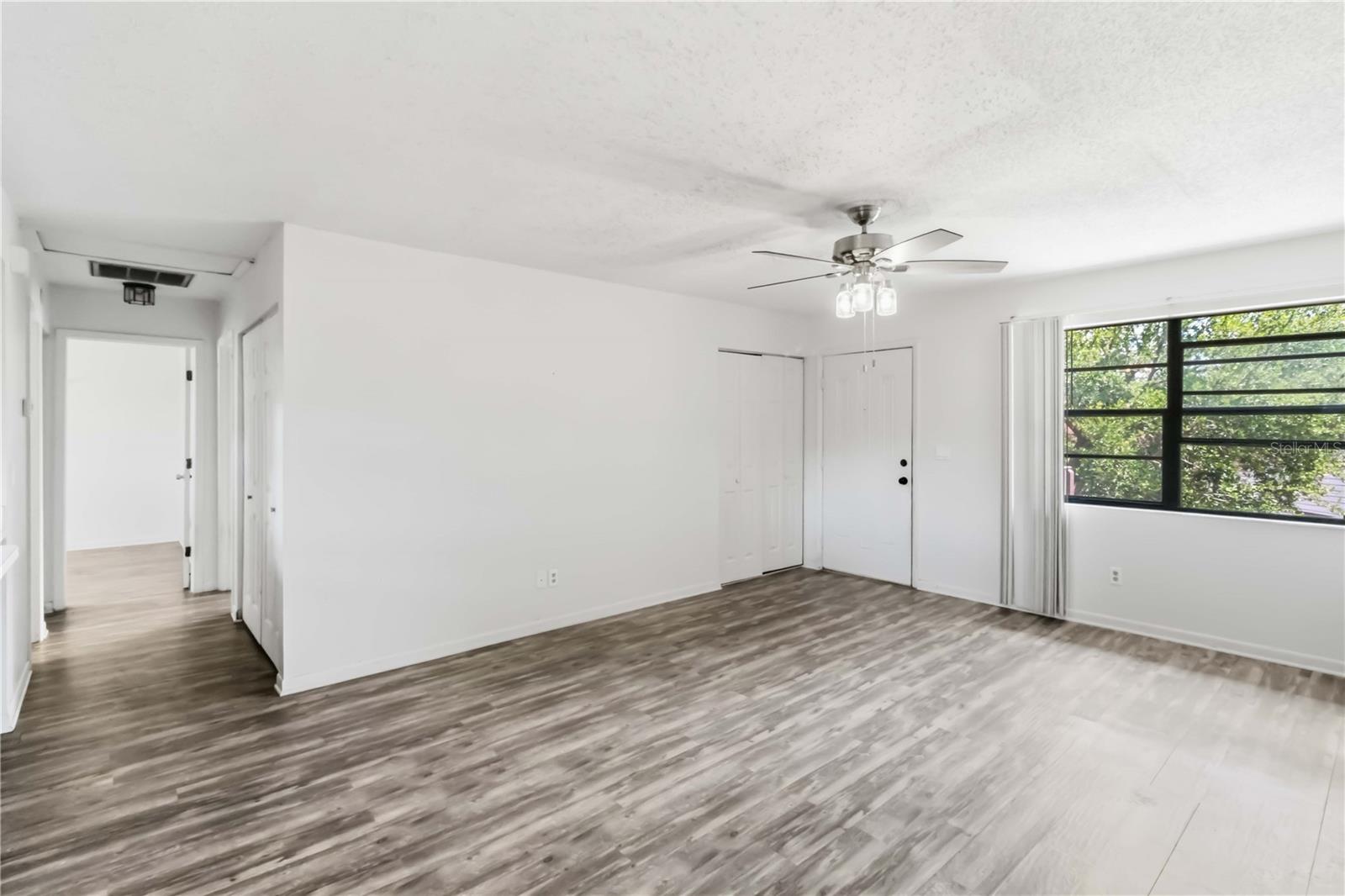 Image 5 of 22 For 4951 91st Avenue N 33