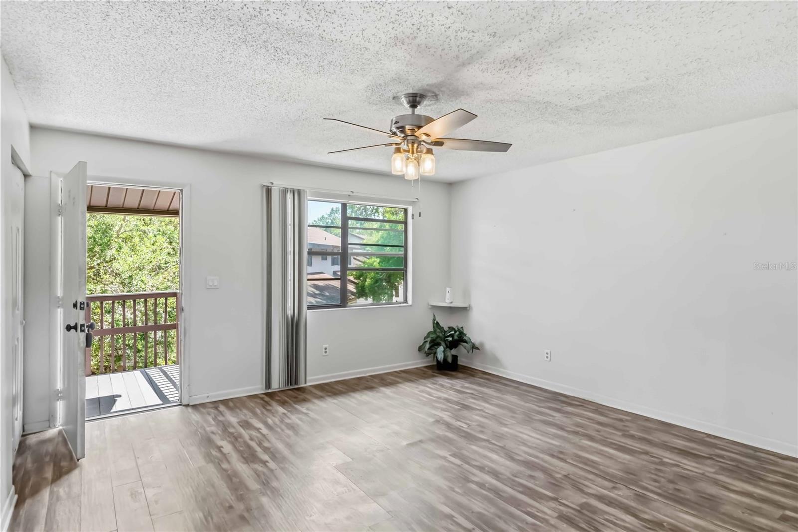 Image 6 of 22 For 4951 91st Avenue N 33