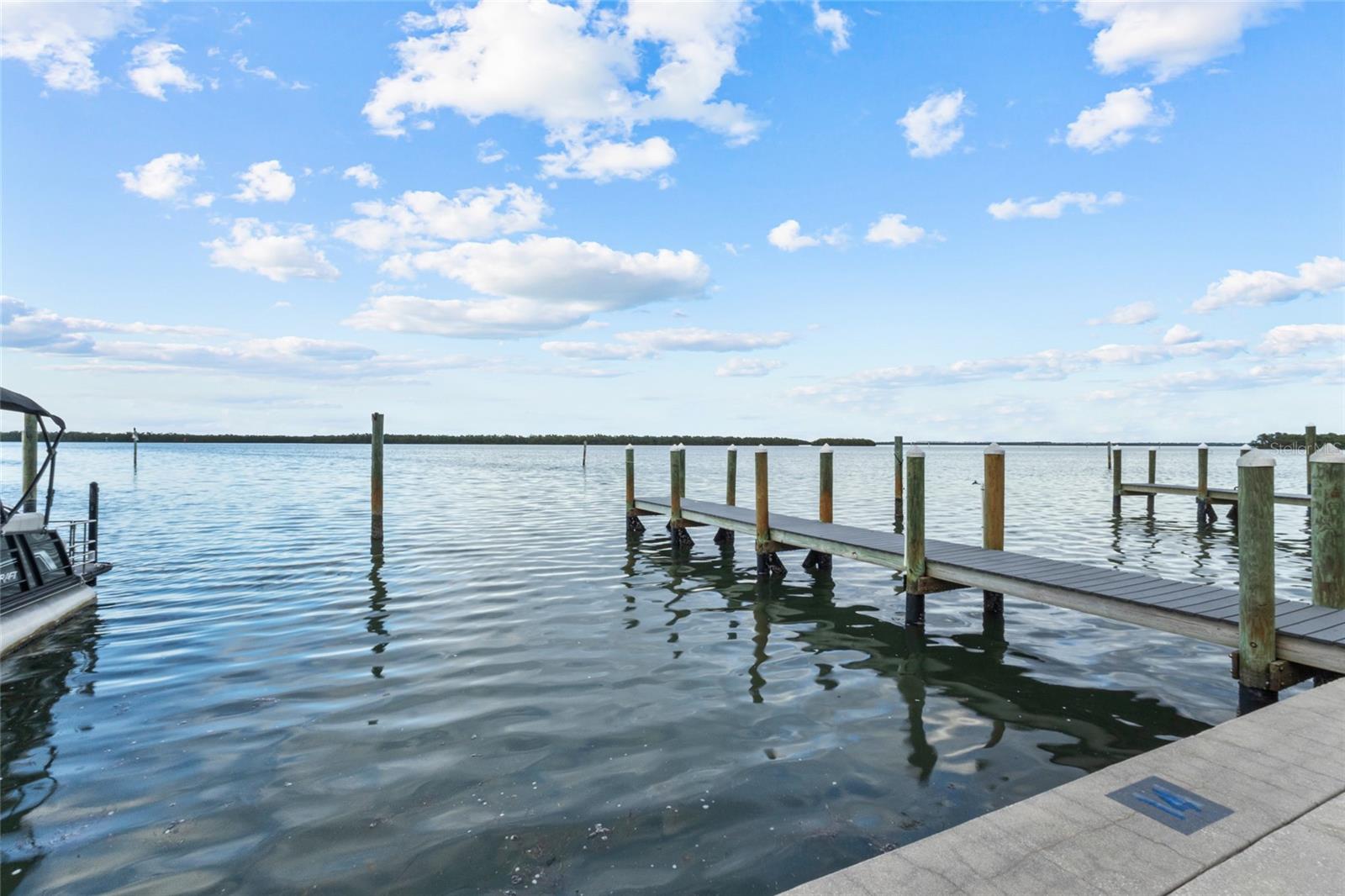 Image 29 of 40 For 615 Dream Island Place 105