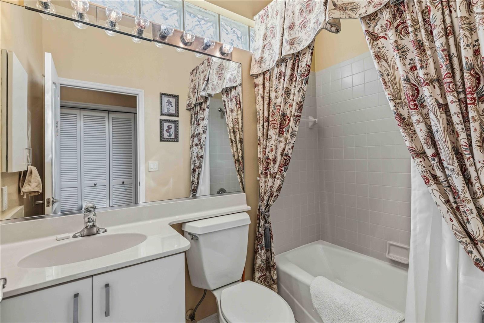 Image 15 of 24 For 4021 Jardin Lane