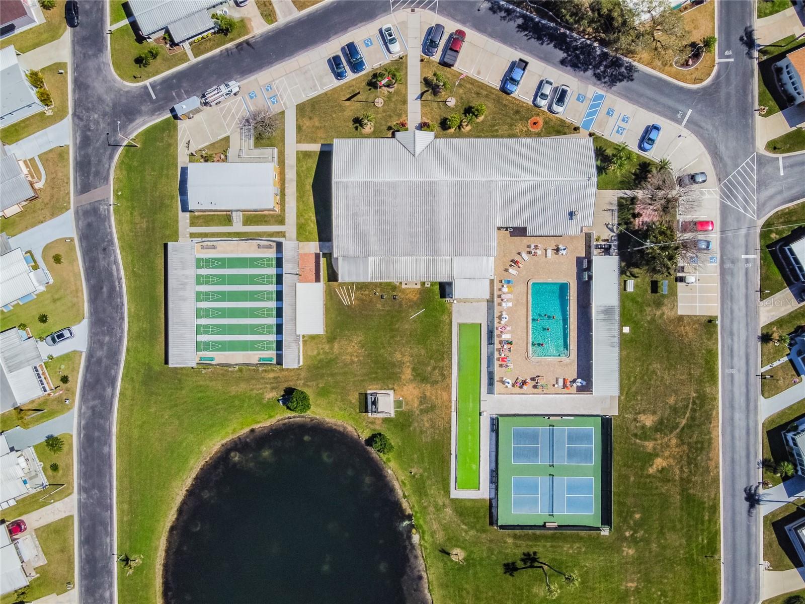 Image 3 of 9 For 2900 8th Avenue W 18