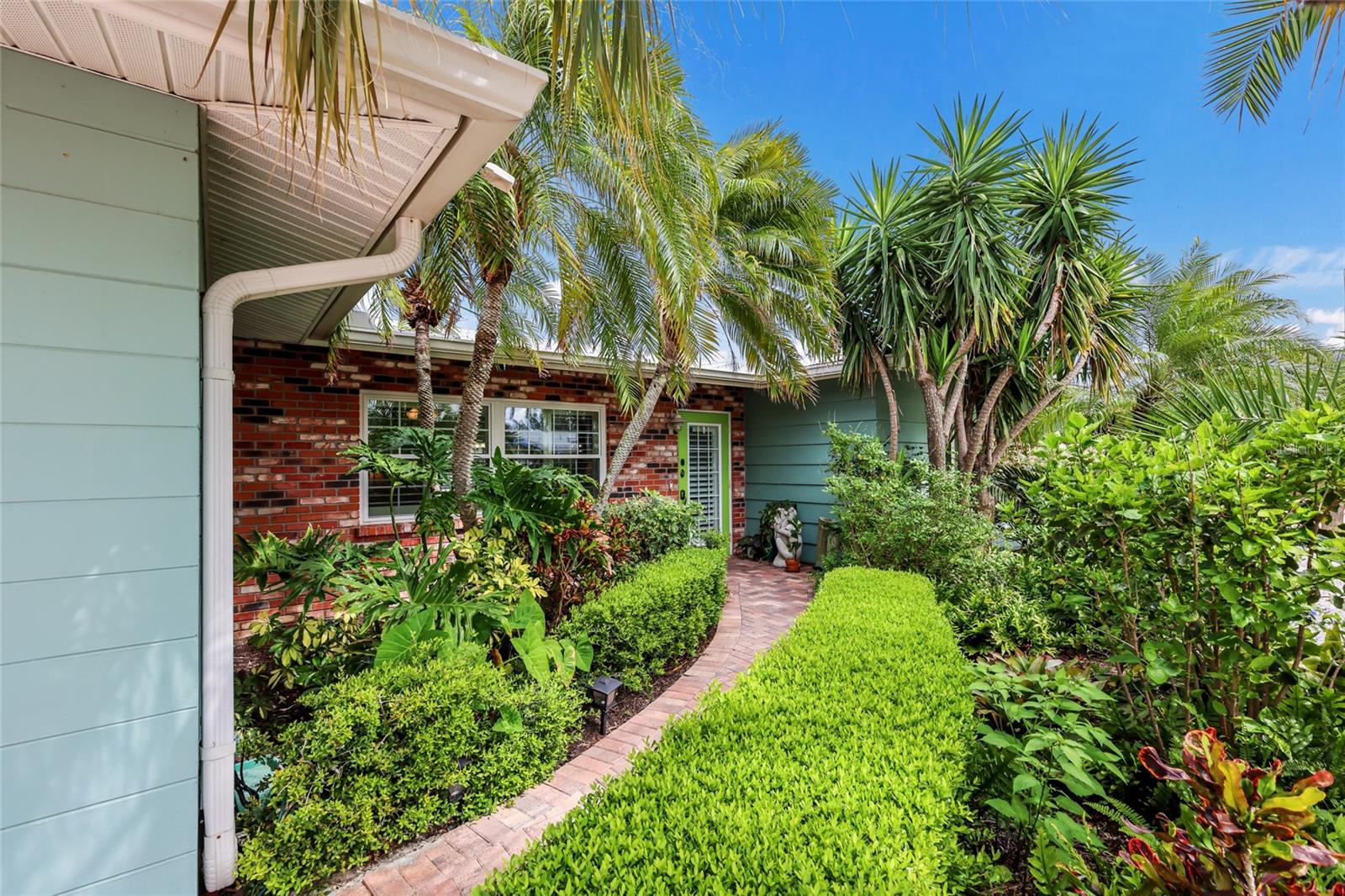 Image 3 of 38 For 5007 Bimini Drive