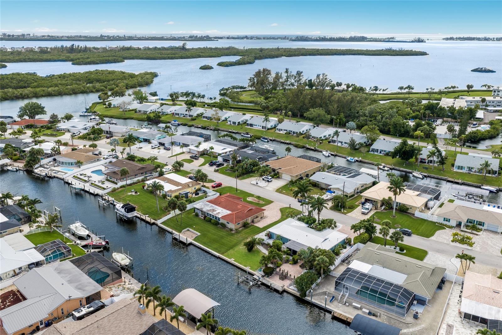 Image 37 of 38 For 5007 Bimini Drive