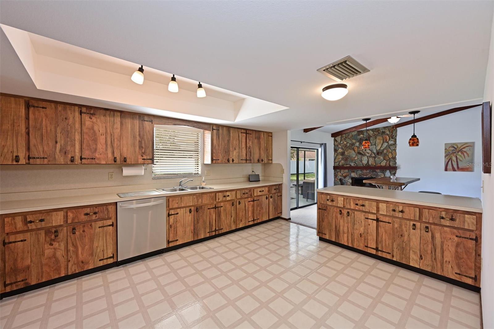 Image 10 of 28 For 8103 13th Avenue Nw