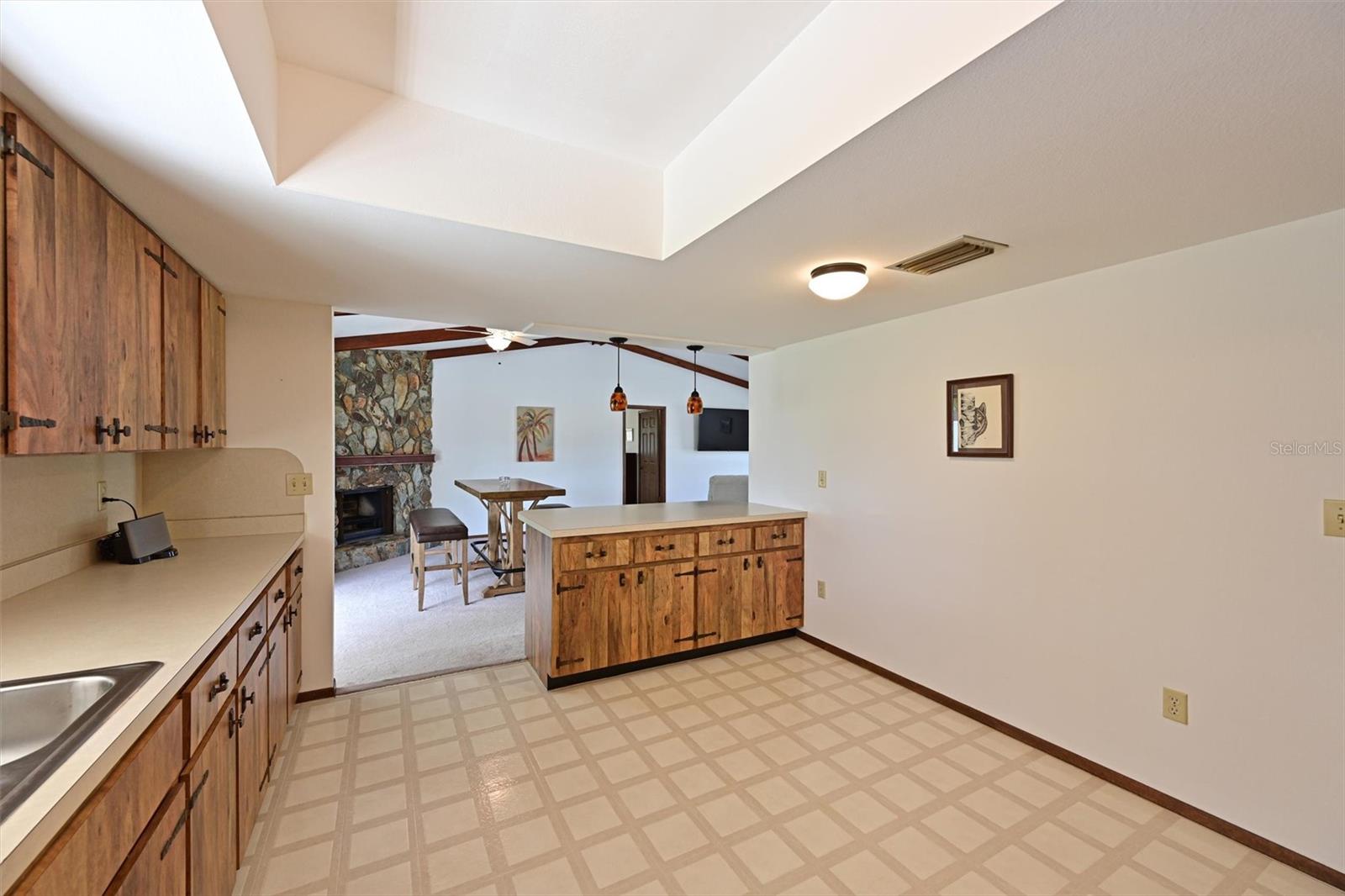 Image 11 of 28 For 8103 13th Avenue Nw