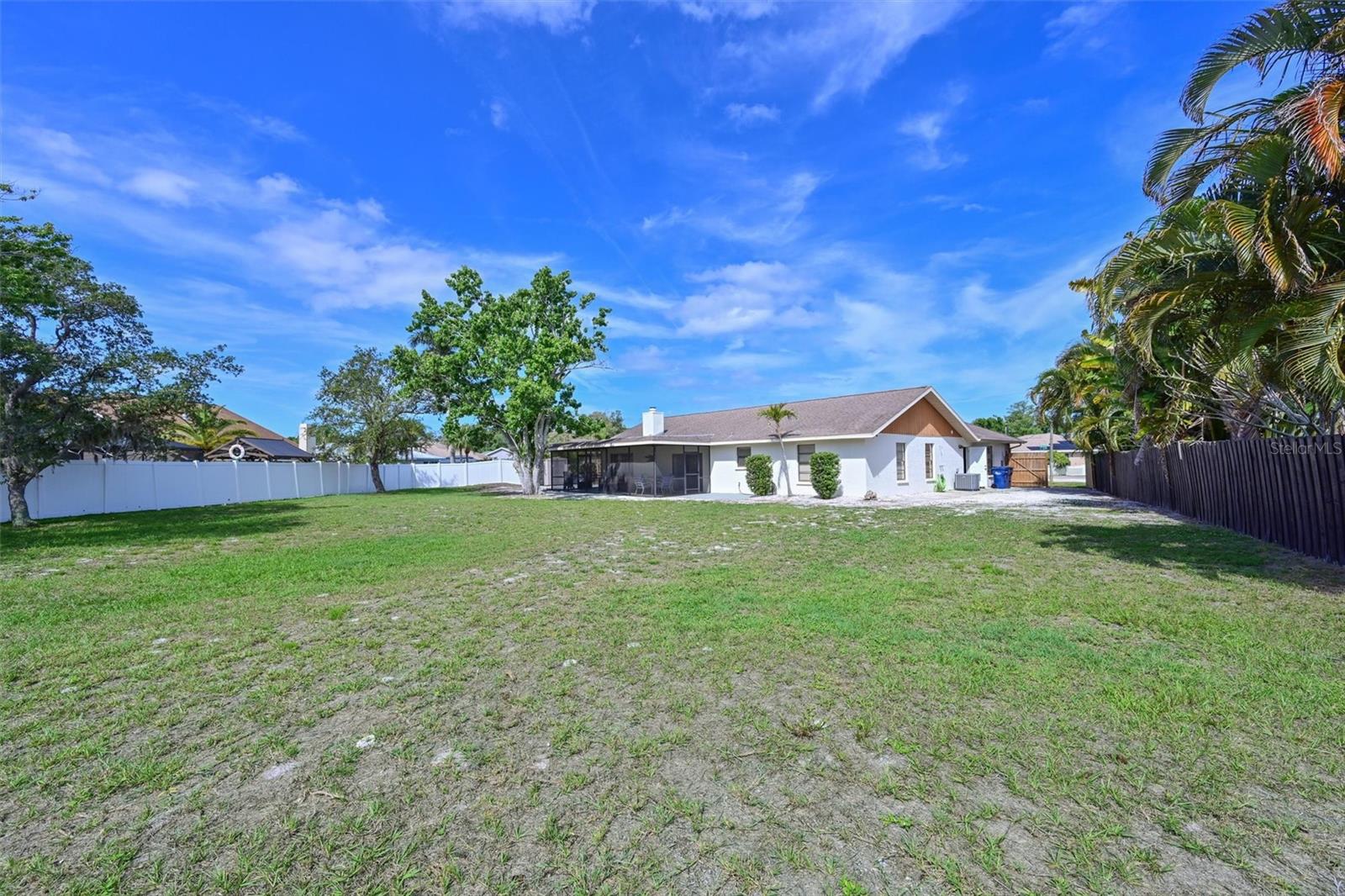 Image 23 of 28 For 8103 13th Avenue Nw