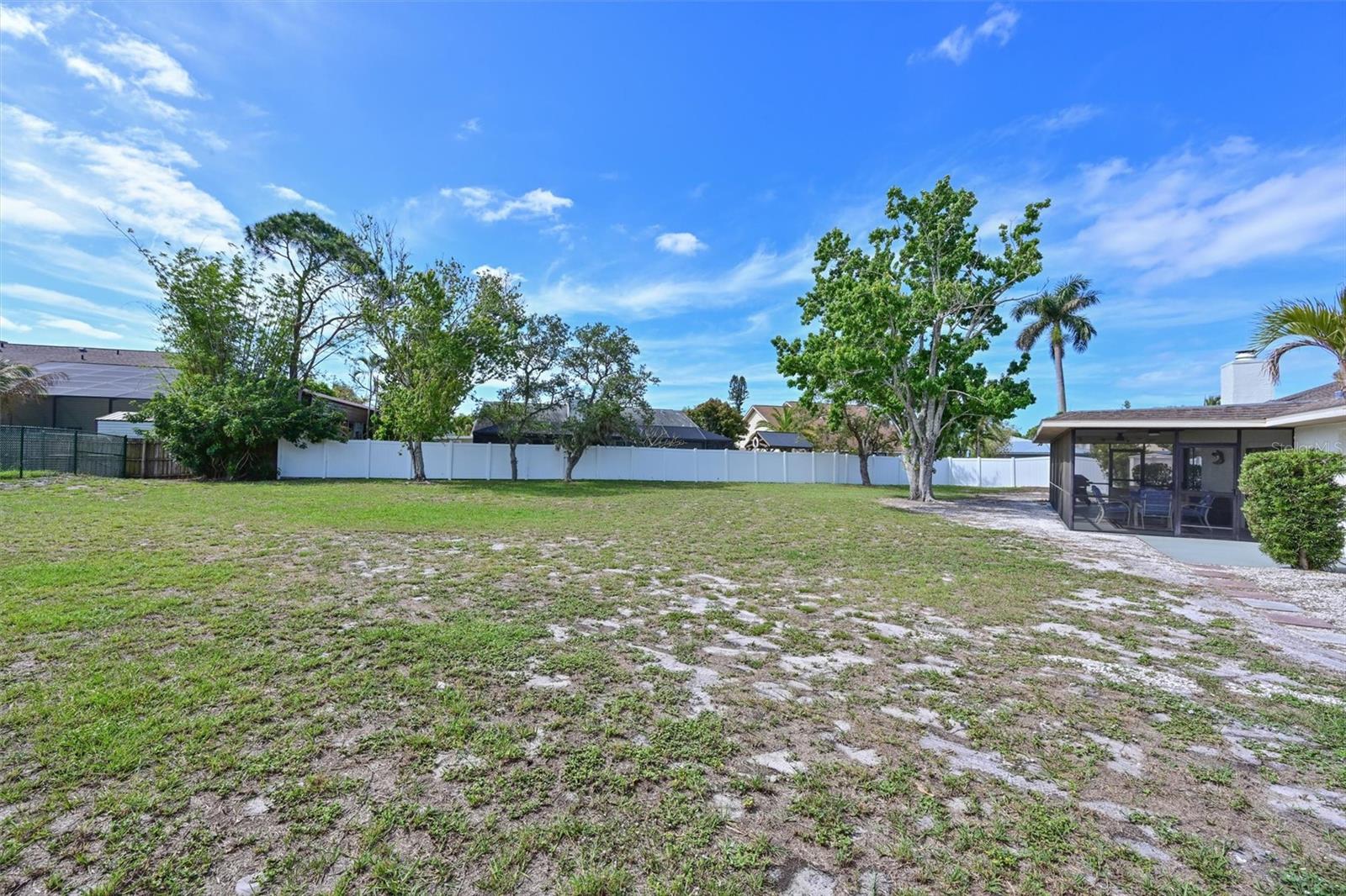 Image 25 of 28 For 8103 13th Avenue Nw