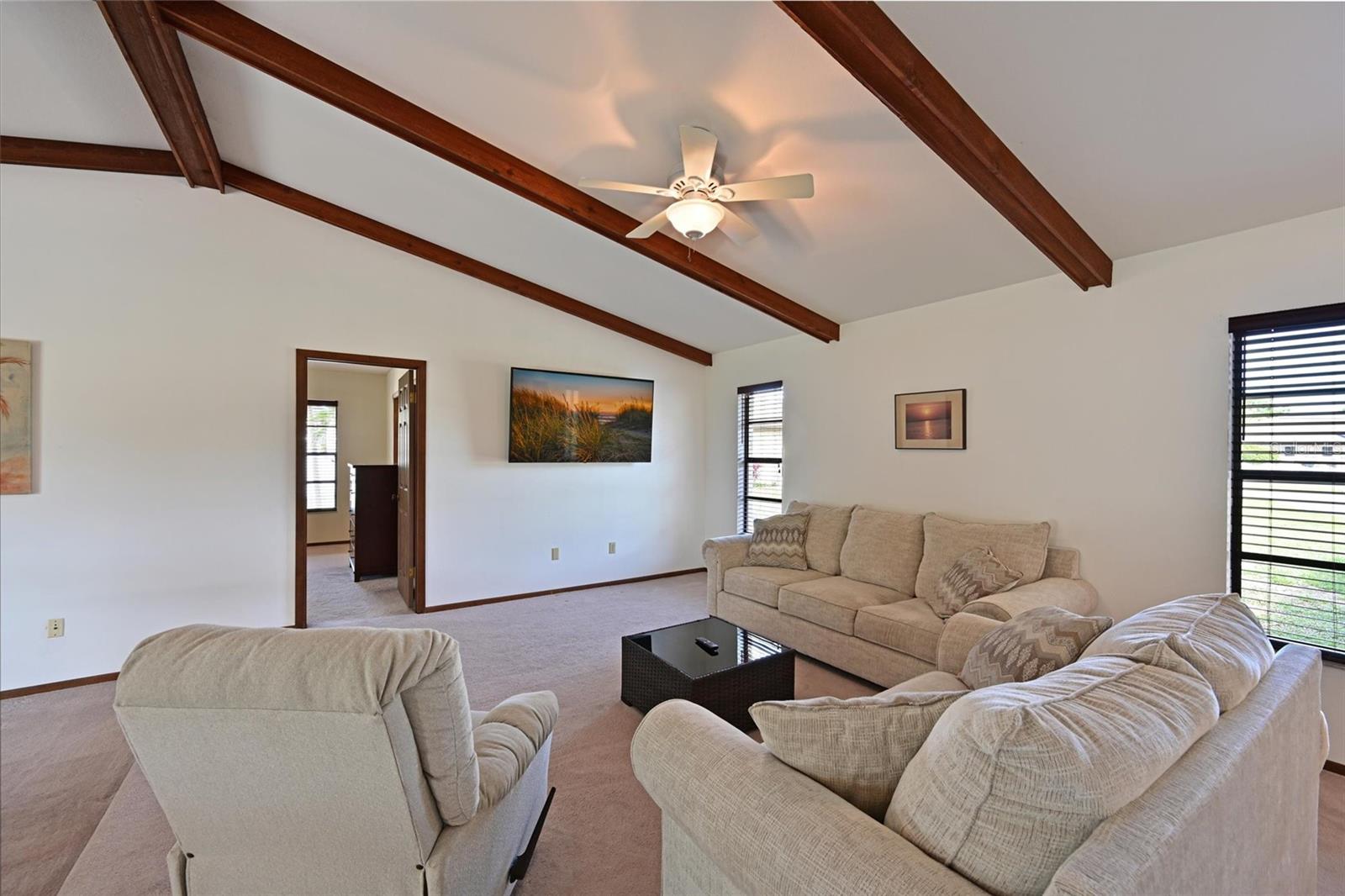 Image 4 of 28 For 8103 13th Avenue Nw