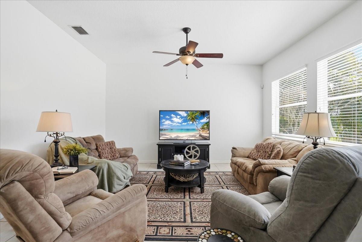 Image 13 of 47 For 5809 Lexington Drive