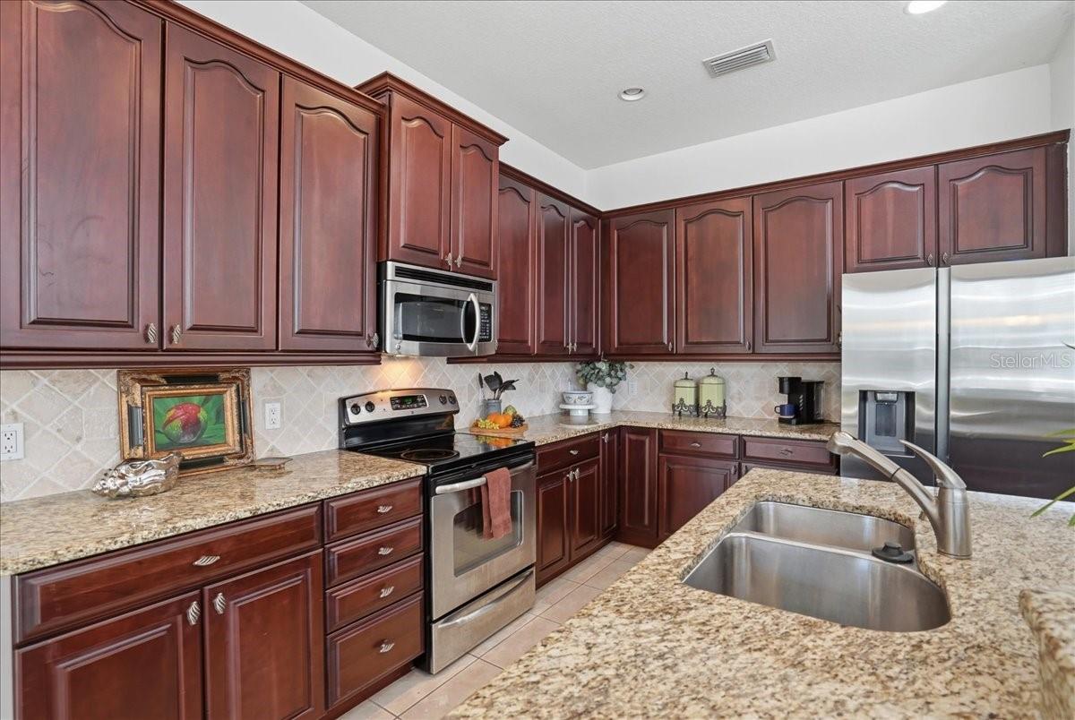 Image 16 of 47 For 5809 Lexington Drive