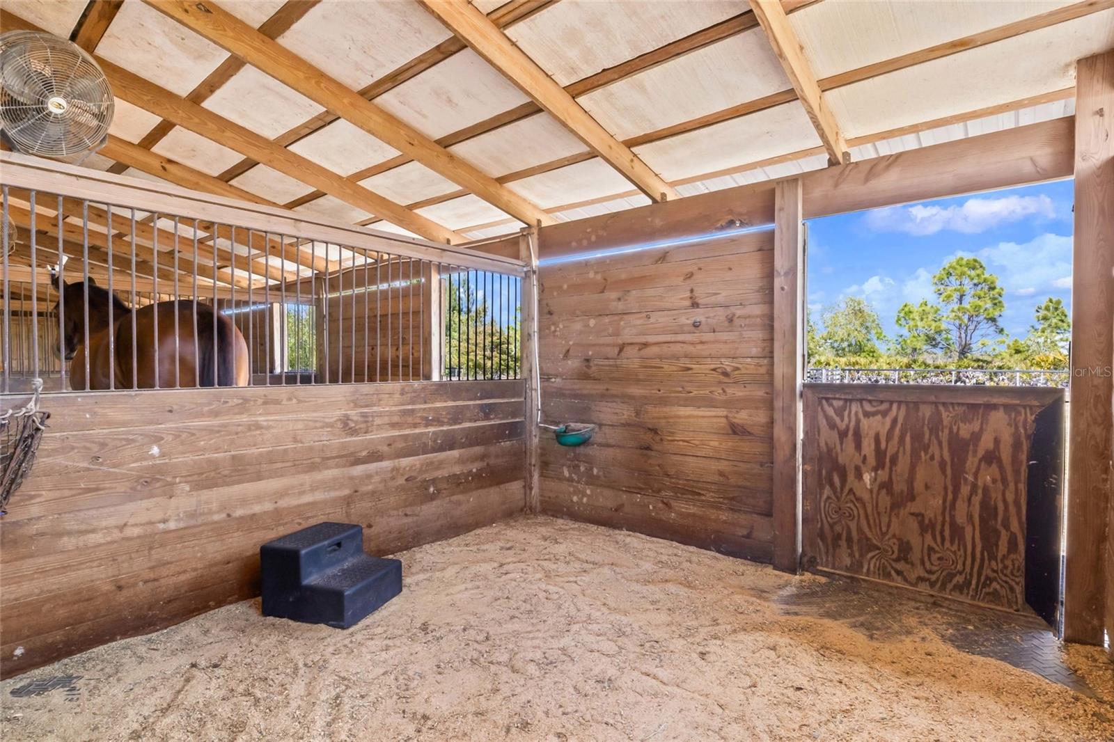 Image 18 of 43 For 6050 Stringfellow Road