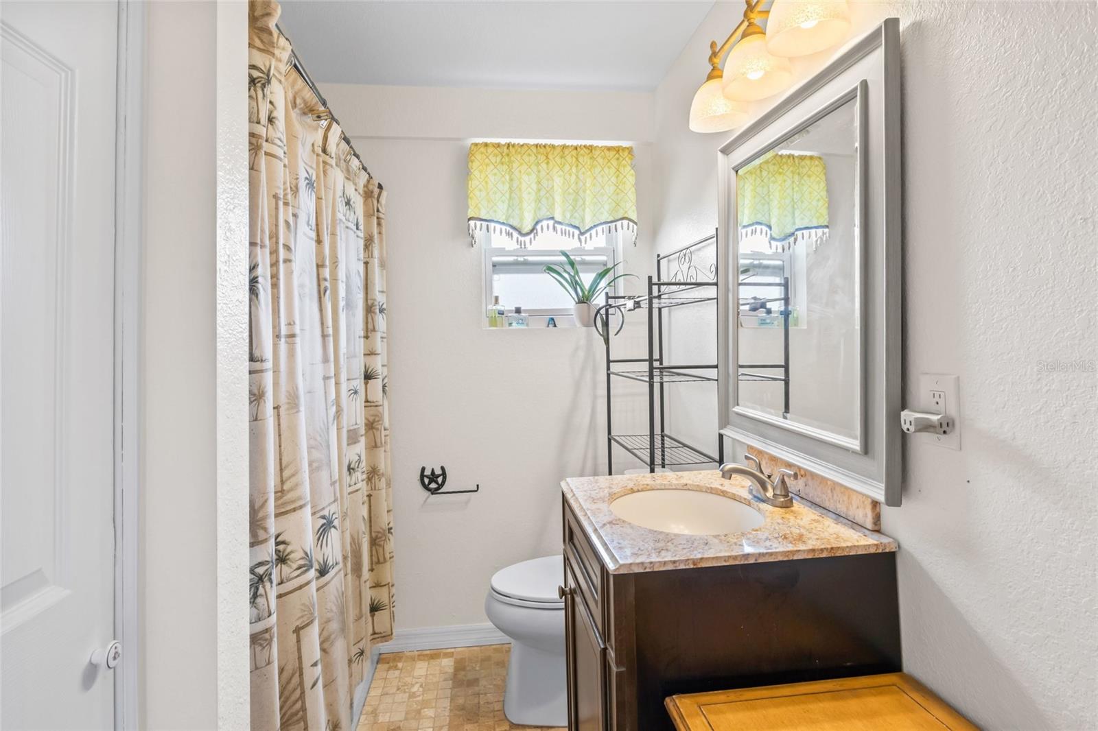 Image 34 of 43 For 6050 Stringfellow Road