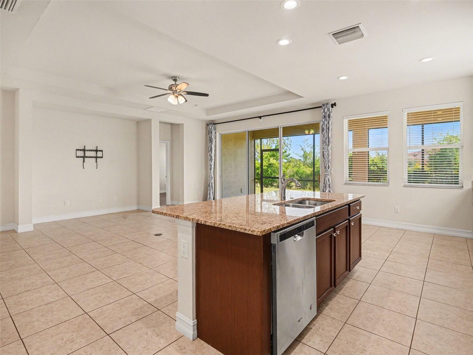 Image 5 of 20 For 4429 Conchfish Lane