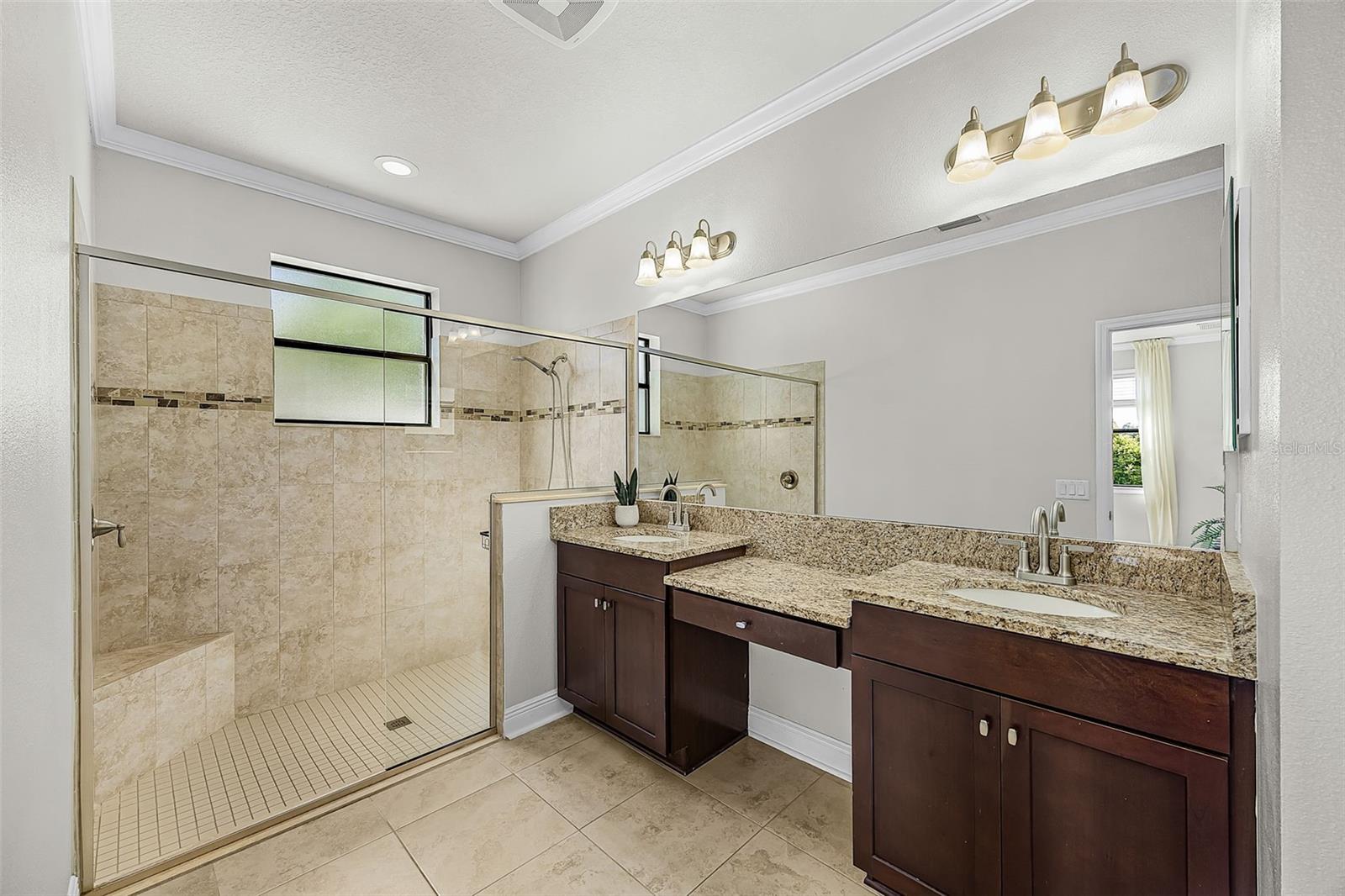 Image 10 of 33 For 835 129th Street Ne