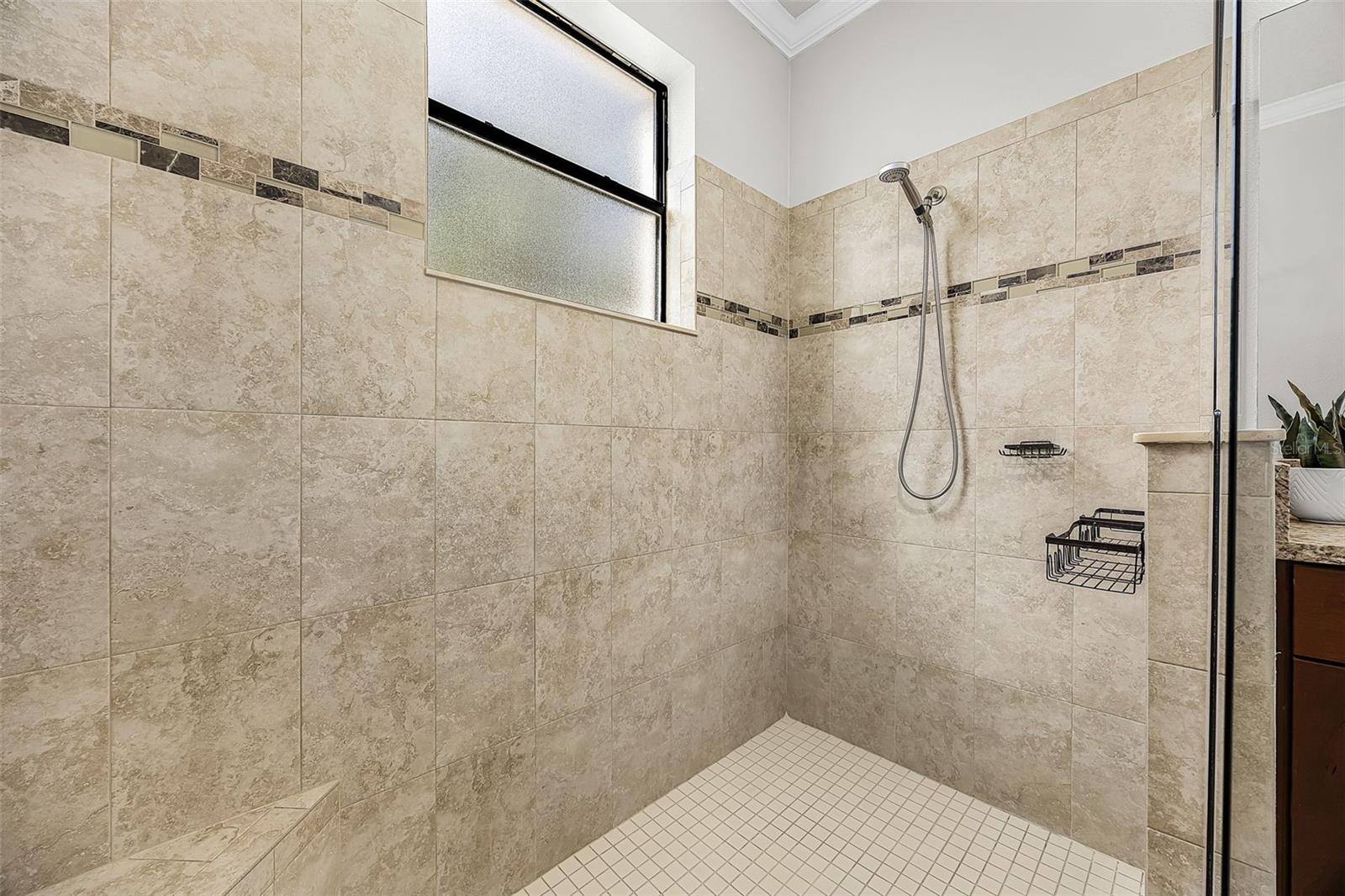 Image 11 of 33 For 835 129th Street Ne