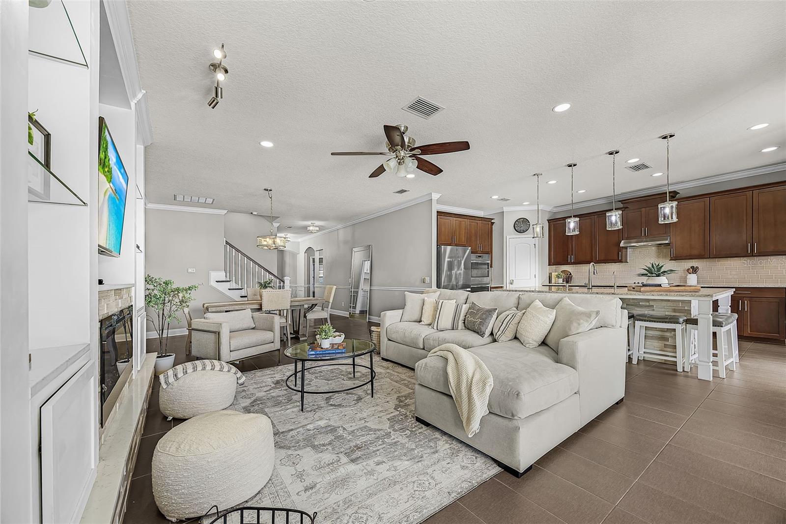 Image 5 of 33 For 835 129th Street Ne