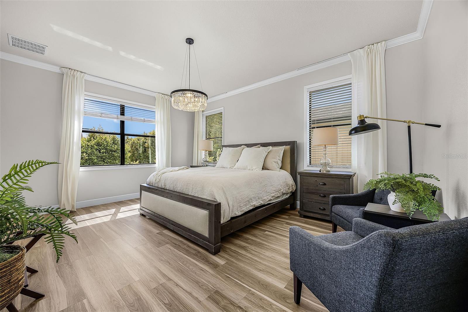 Image 8 of 33 For 835 129th Street Ne