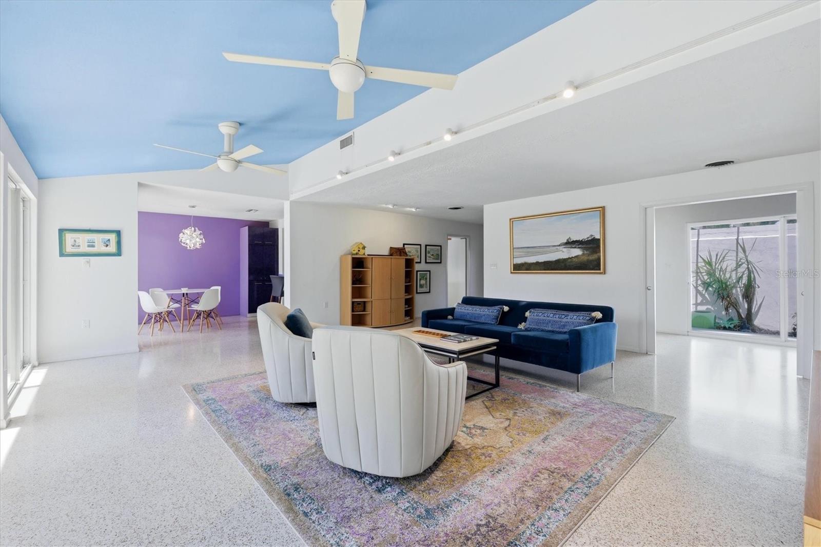 Image 5 of 26 For 2940 Bougainvillea Street