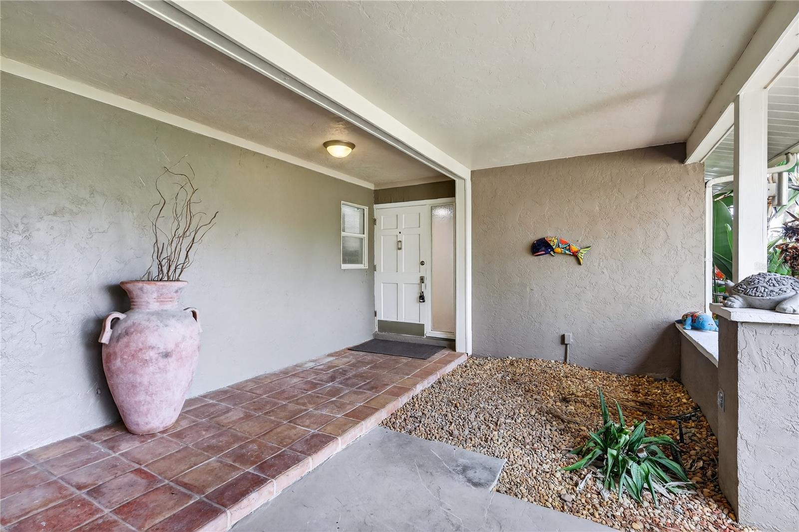 Image 4 of 75 For 1884 Southpointe Drive