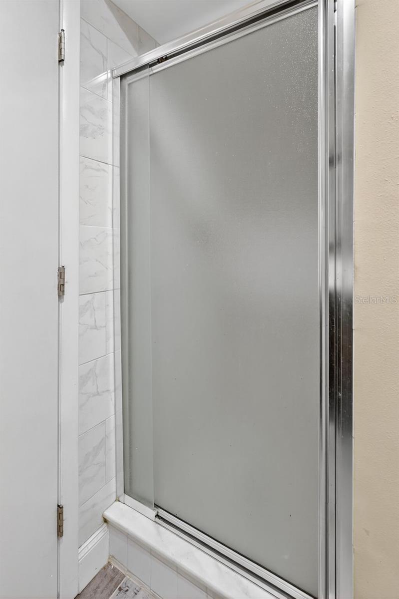 Image 44 of 75 For 1884 Southpointe Drive