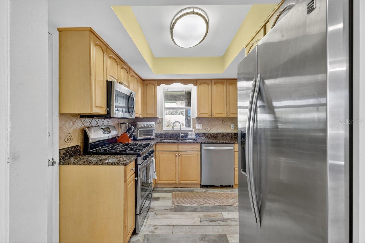 Image 47 of 75 For 1884 Southpointe Drive