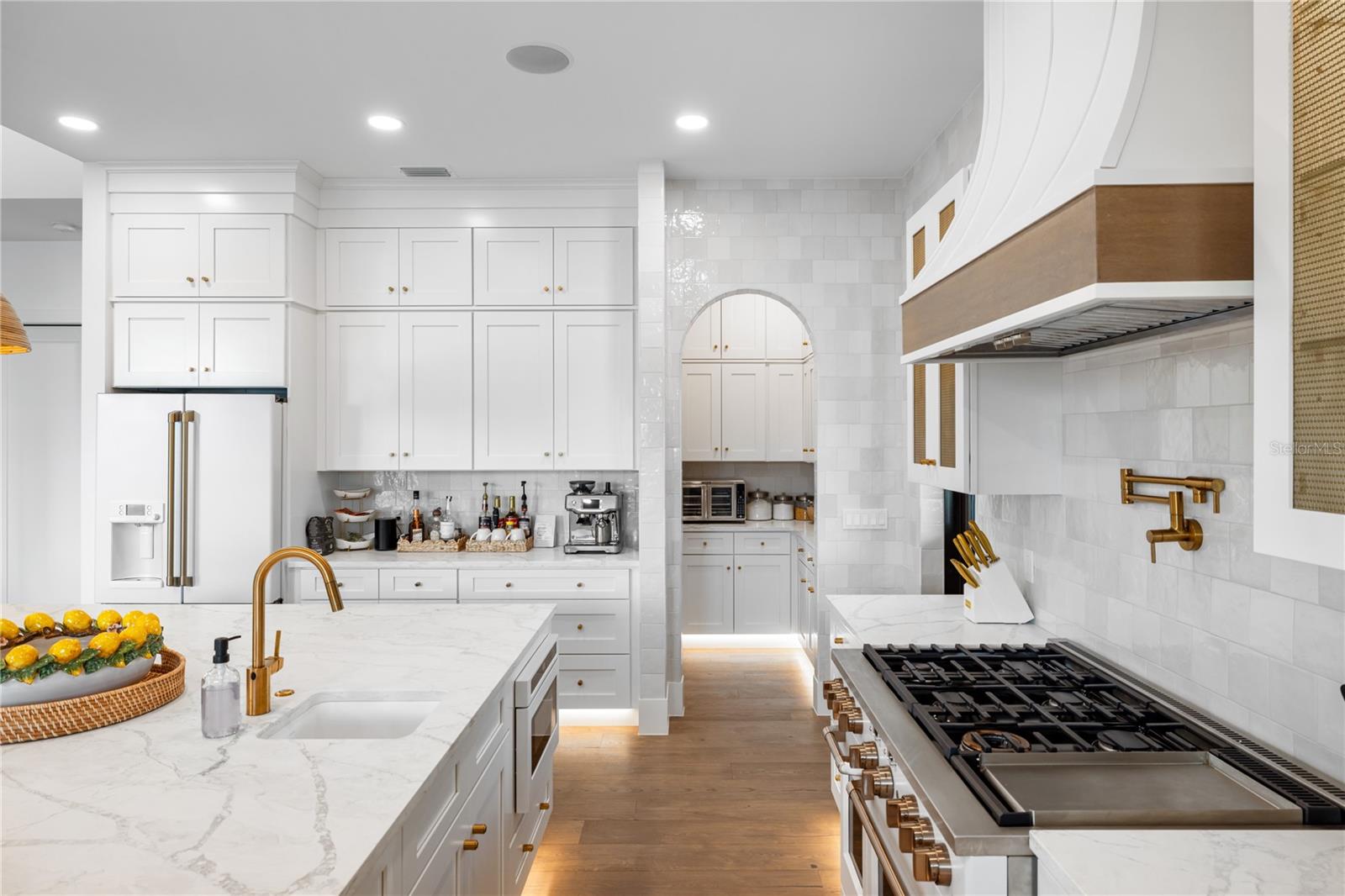 Image 40 of 93 For 4634 Higel Avenue