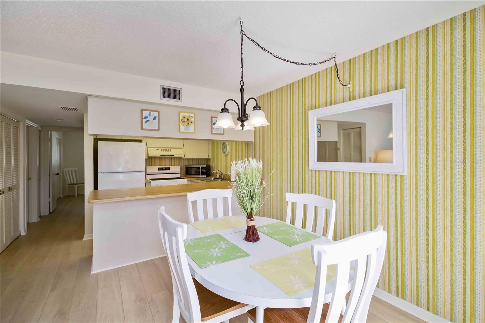 Image 10 of 34 For 5476 Swift Road 19