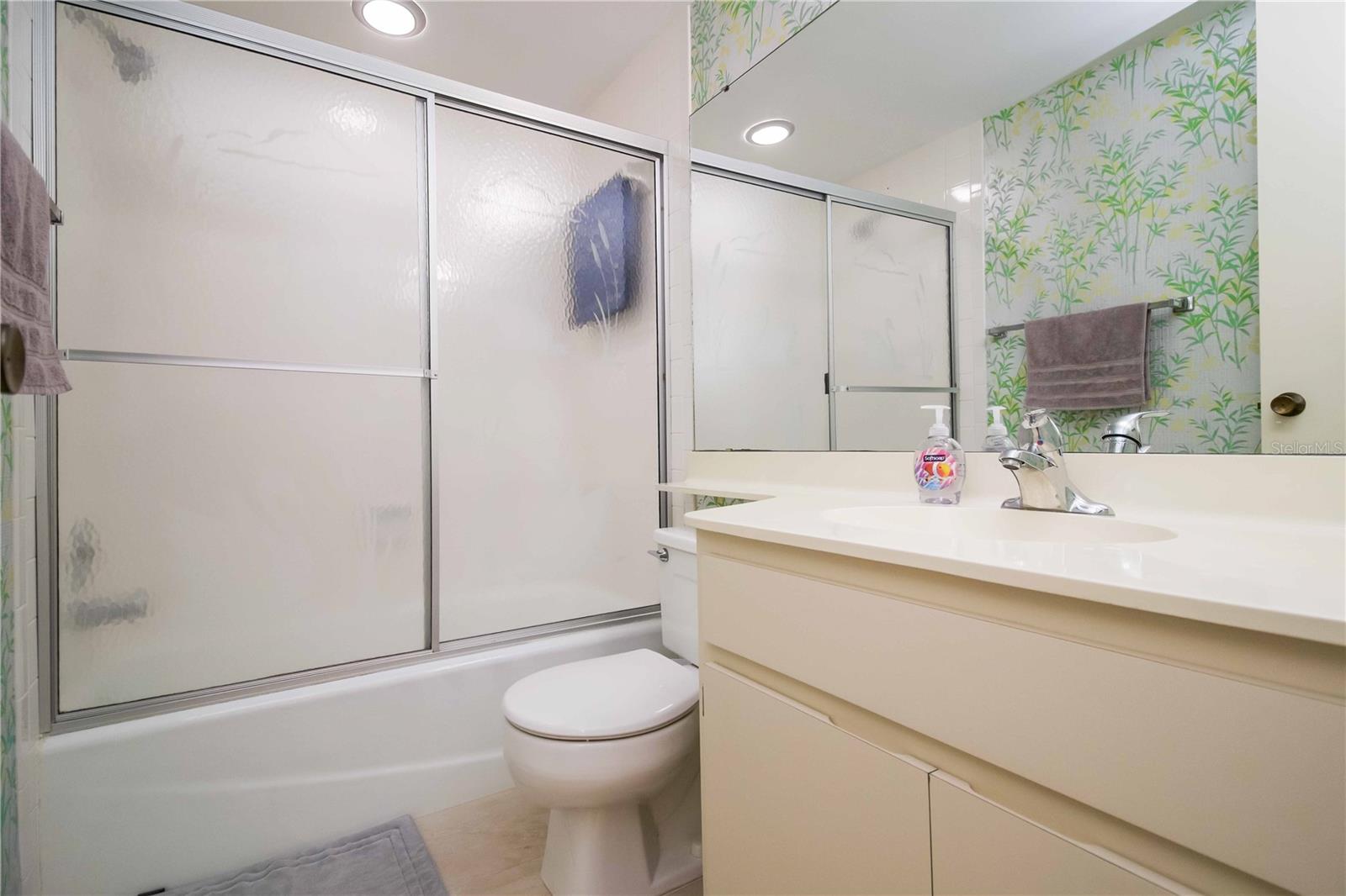 Image 18 of 34 For 5476 Swift Road 19