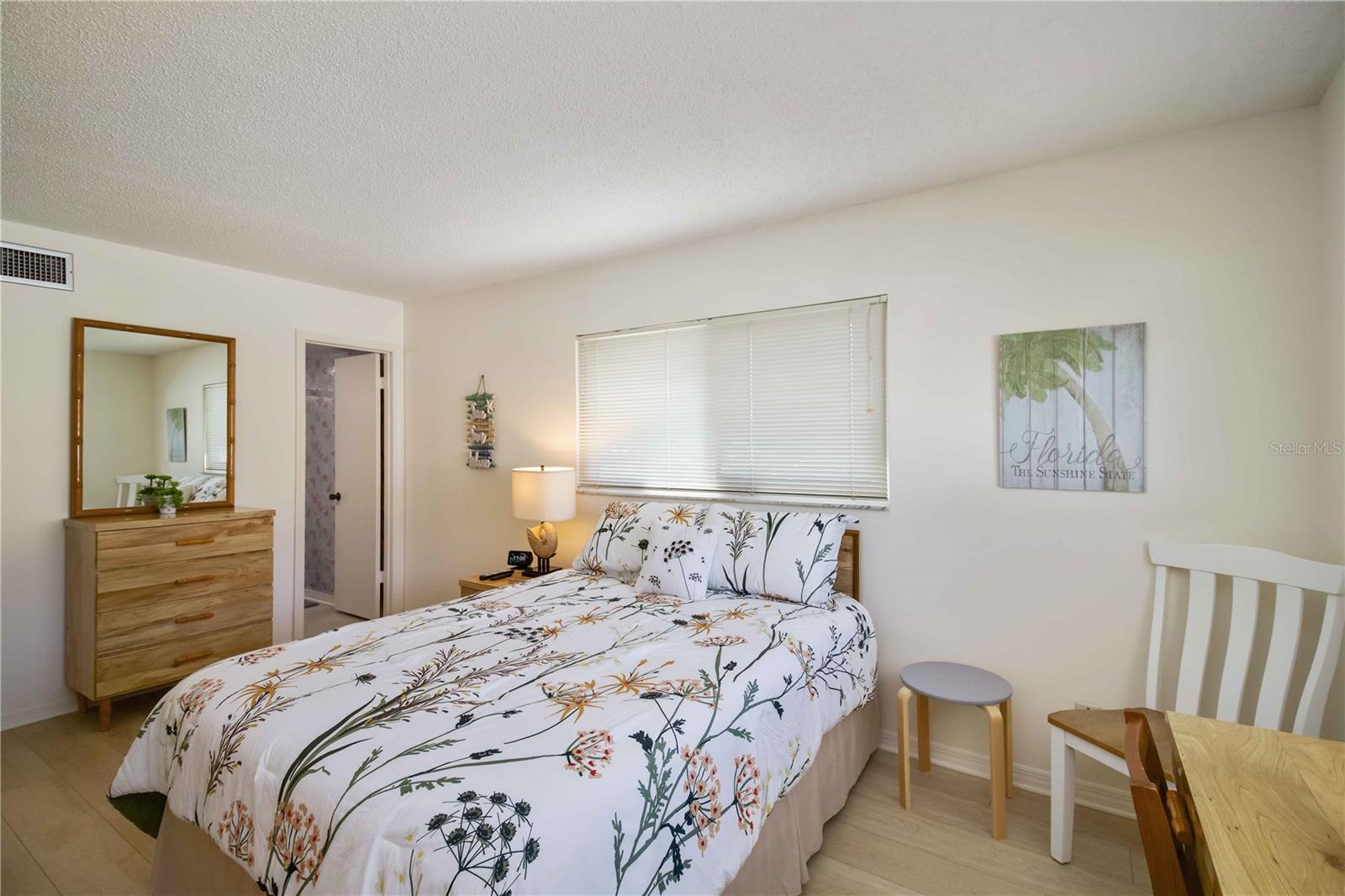 Image 23 of 34 For 5476 Swift Road 19