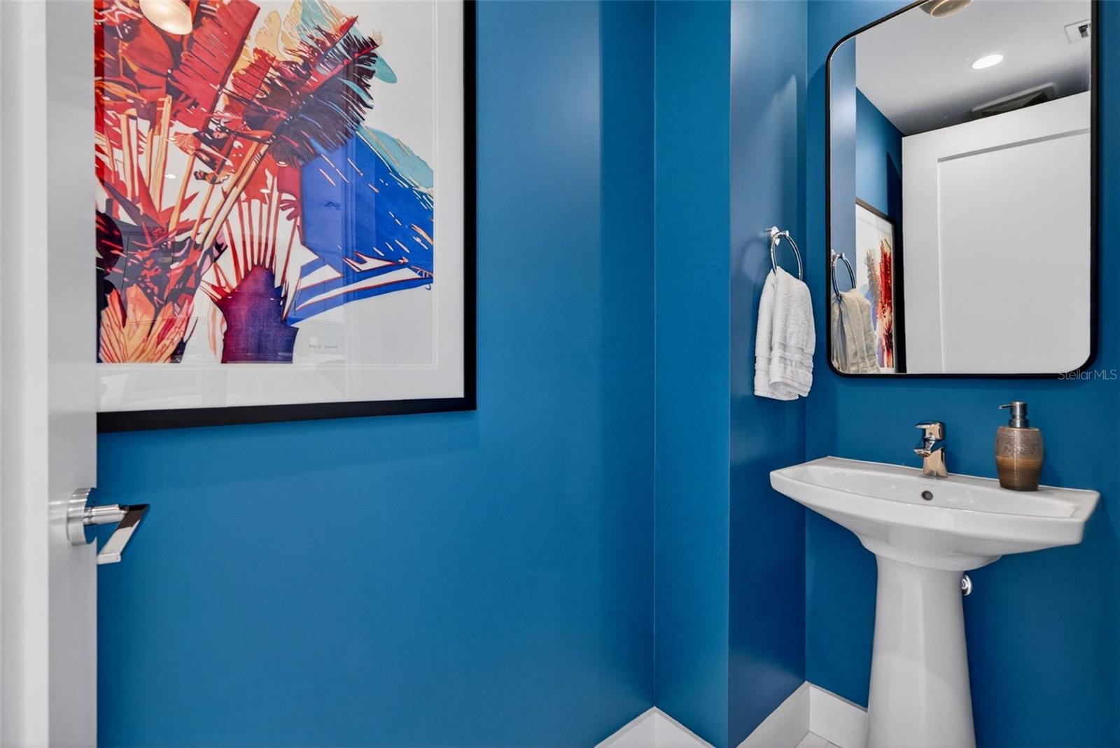 Image 13 of 46 For 111 Pineapple Avenue 904