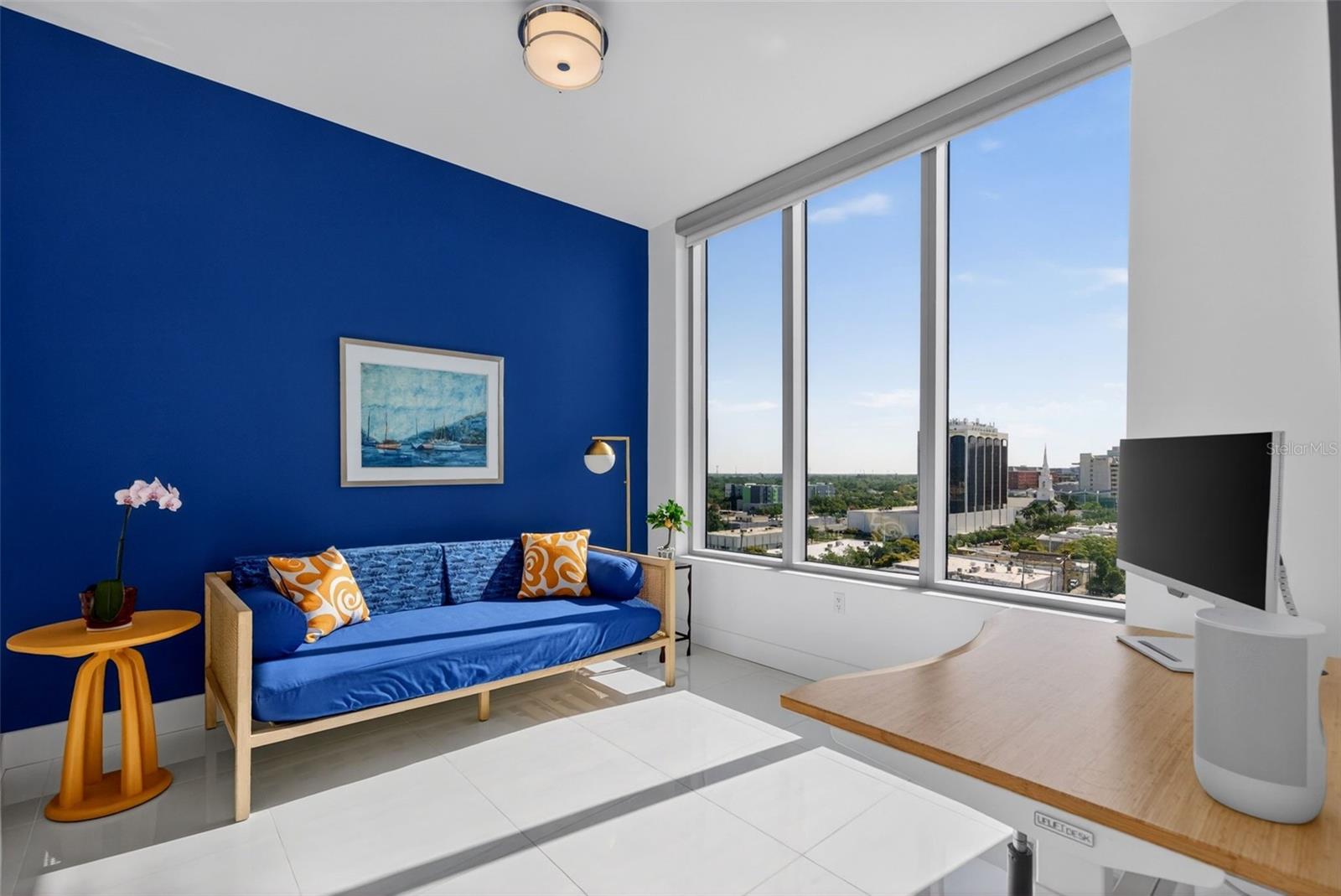 Image 27 of 46 For 111 Pineapple Avenue 904