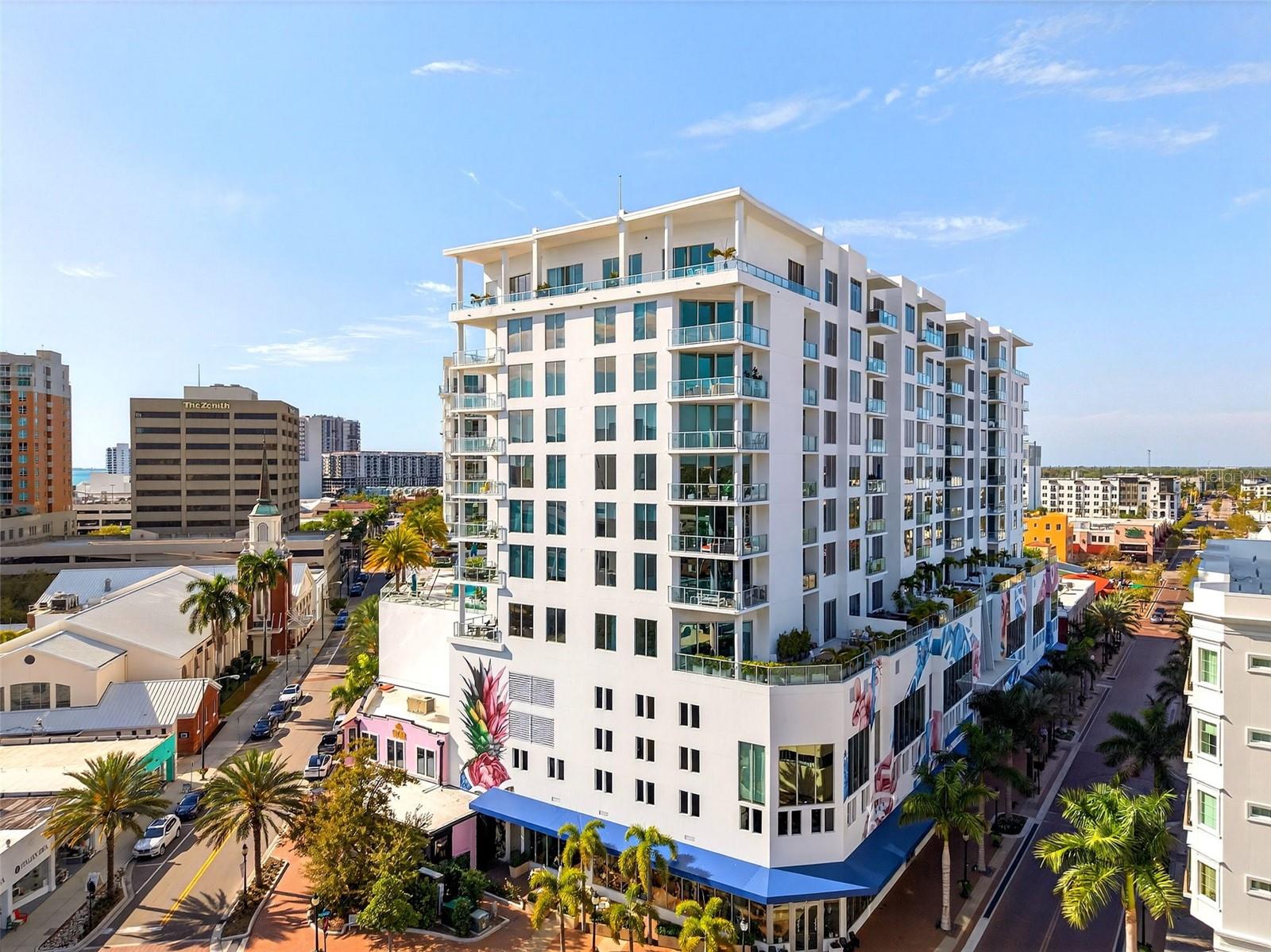 Image 31 of 46 For 111 Pineapple Avenue 904