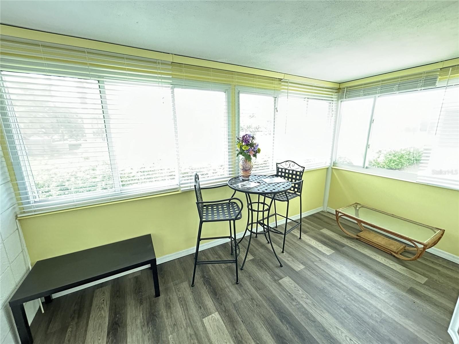 Image 12 of 16 For 3900 Roxane Boulevard 8b