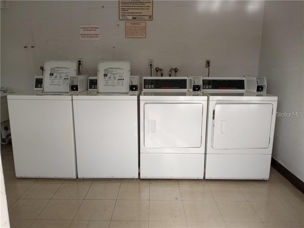 Image 15 of 16 For 3900 Roxane Boulevard 8b