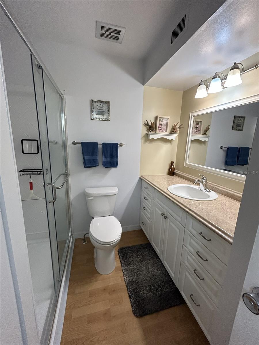 Image 5 of 16 For 3900 Roxane Boulevard 8b