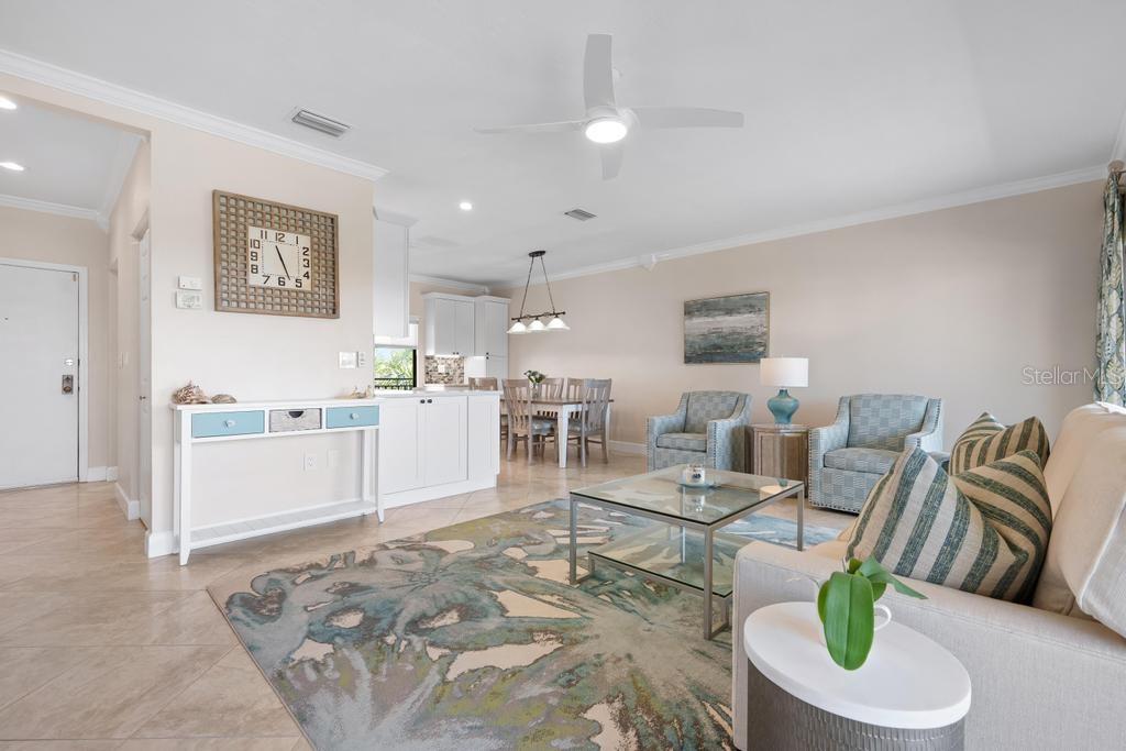 Image 12 of 53 For 6005 Gulf Drive 219