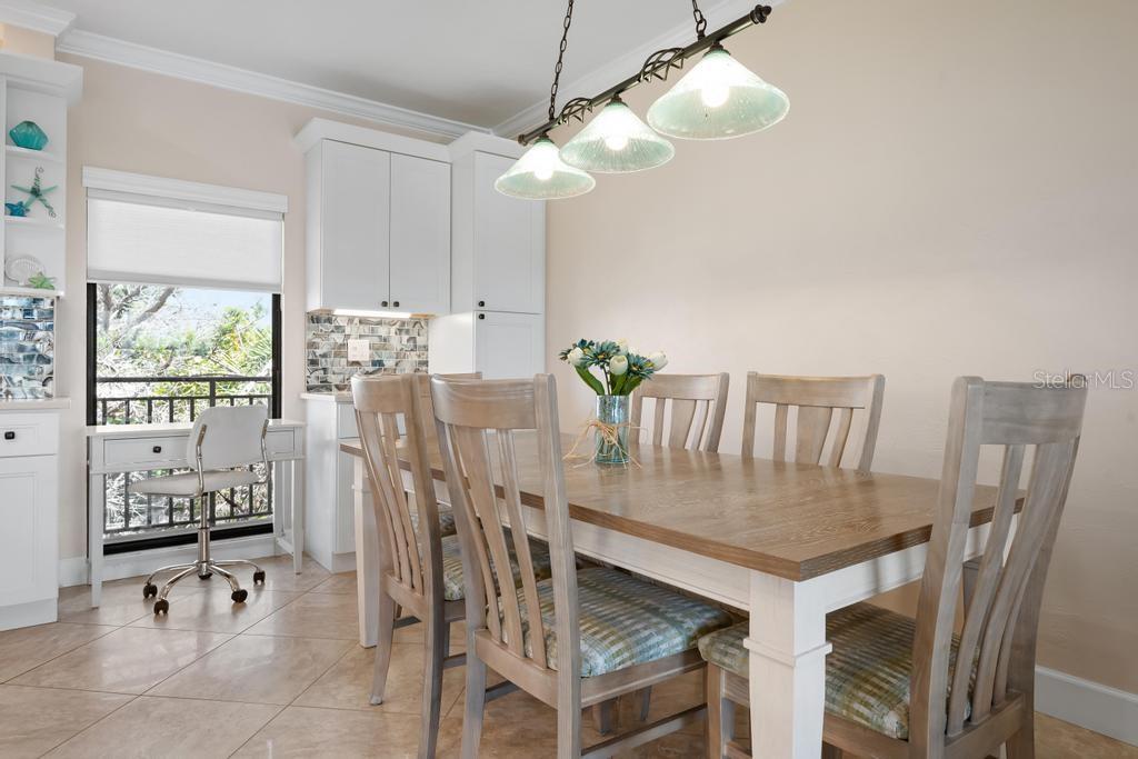 Image 18 of 53 For 6005 Gulf Drive 219