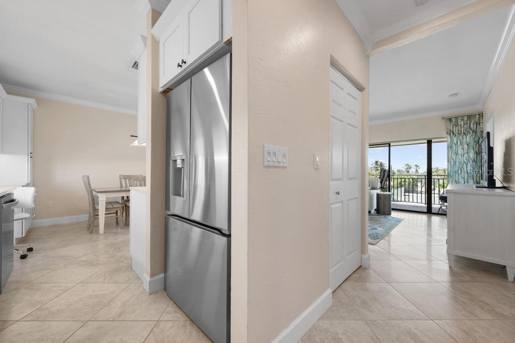 Image 20 of 53 For 6005 Gulf Drive 219