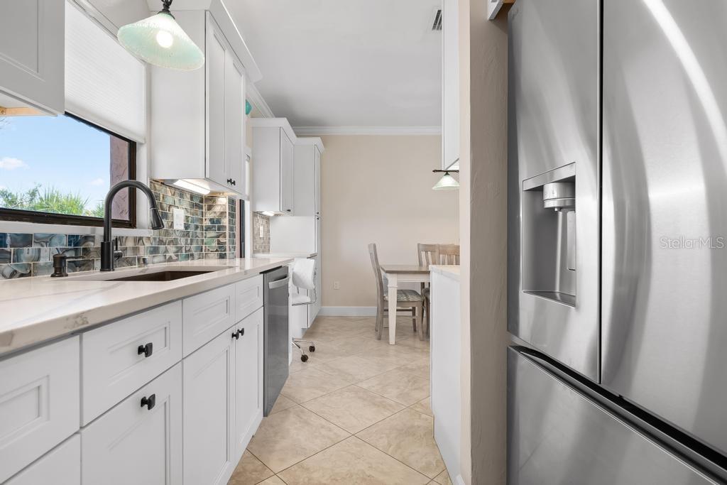 Image 21 of 53 For 6005 Gulf Drive 219