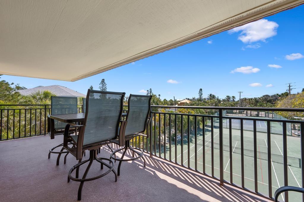 Image 32 of 53 For 6005 Gulf Drive 219