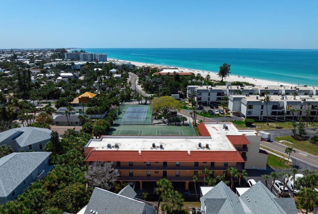 Image 40 of 53 For 6005 Gulf Drive 219