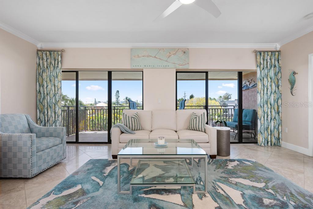 Image 7 of 53 For 6005 Gulf Drive 219