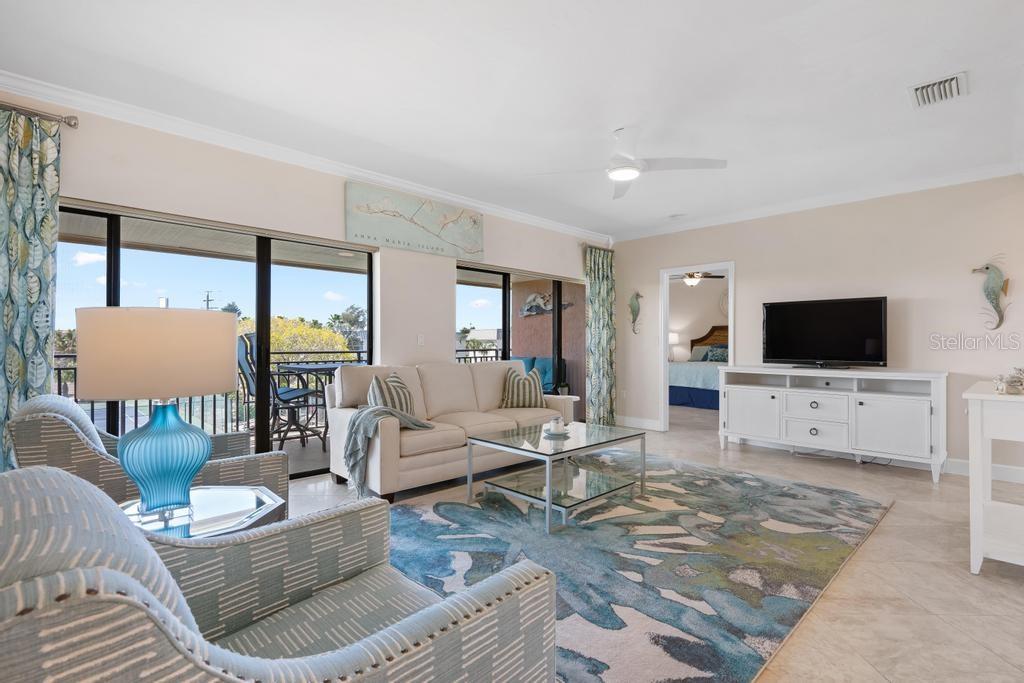 Image 8 of 53 For 6005 Gulf Drive 219