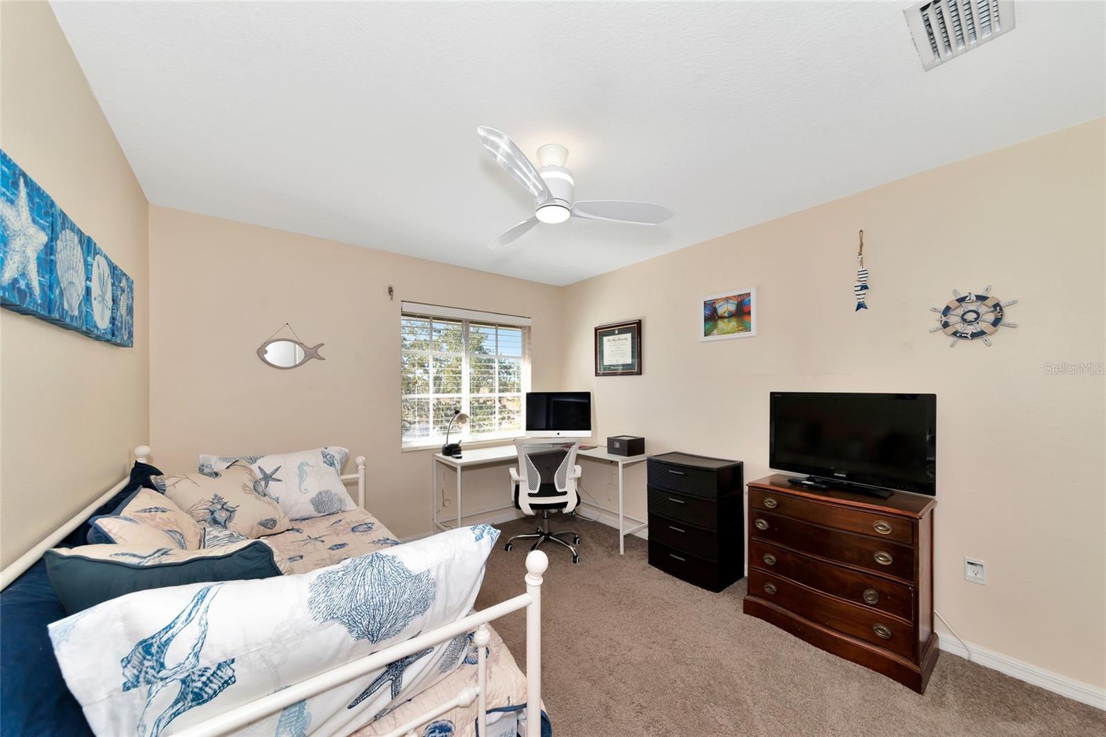 Image 37 of 81 For 163 Bridgewater Court